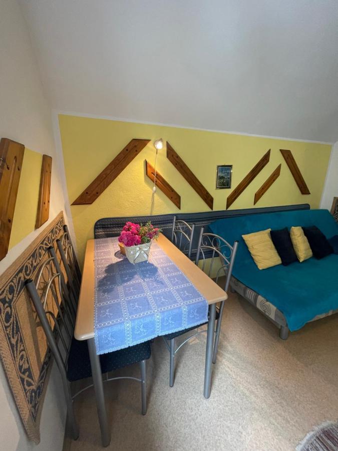 Apartments And Rooms Razen Бохин Екстериор снимка
